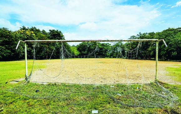 Así luce la cancha municipal en la que se formaron varios futbolistas turbeños como John Jairo Tréllez, Luis Amaranto Perea, Luis Carlos Perea, entre otros.